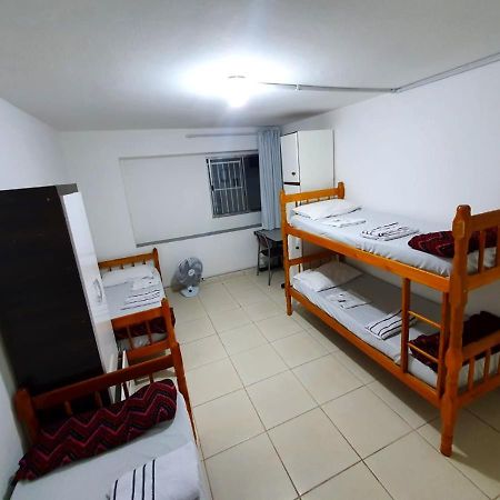 Hostel Airport Rooms Diadema Exterior foto