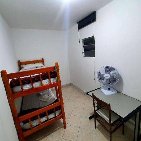Hostel Airport Rooms Diadema Exterior foto